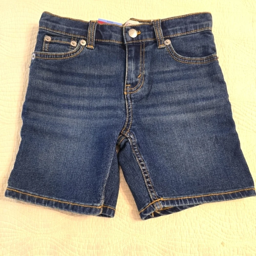NWT Levi's Girls Classic Denim Shorts